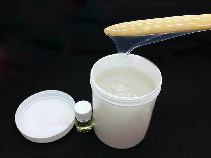 生產(chǎn)高端液態(tài)硅膠制品有什么方法？